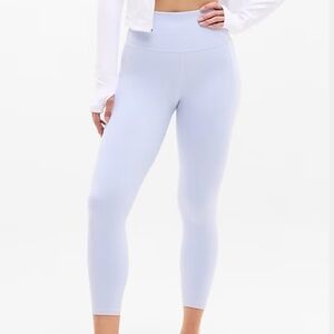 Athleta Salutation Stash High Rise 7/8 Legging in Gossamer Blue size Medium